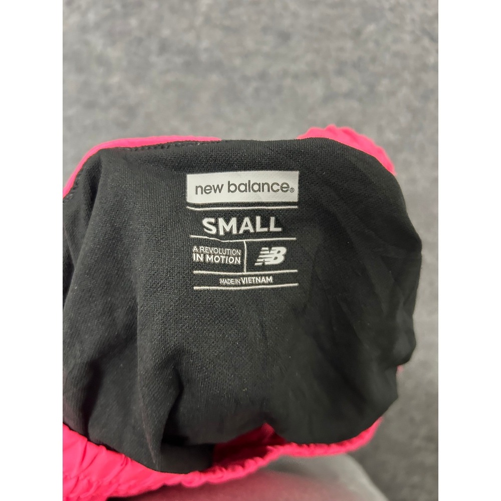New Balance Shorts Womens Size Small Black Pink Geometric Athletic Running Trim
